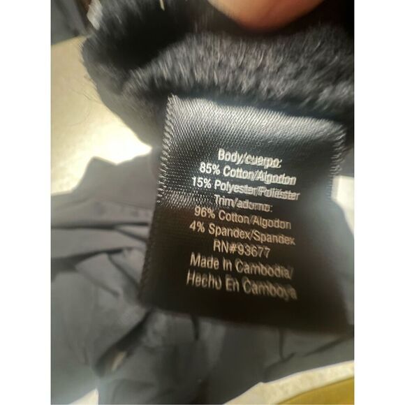 SB Active Womans Black knit Capris Sz XL NWT - Picture 3 of 8